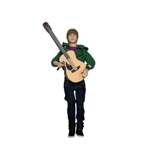 Bravado 2010 Justin Bieber Singing "One Less Lonely Girl" Doll Figure